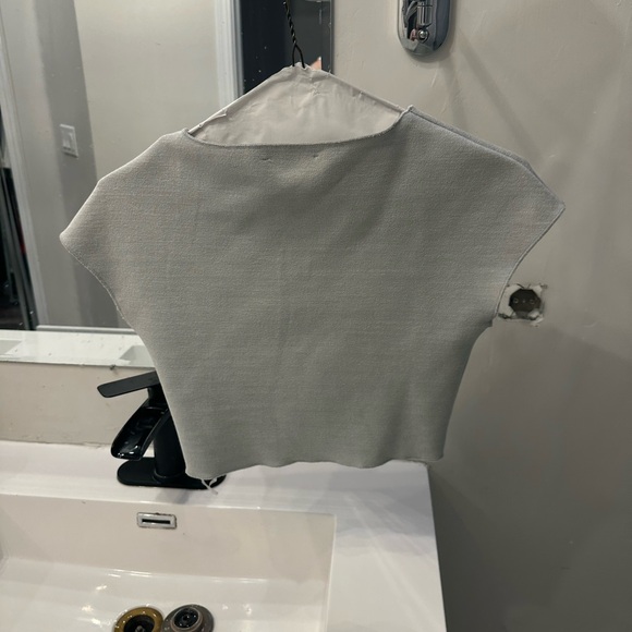 Zara new crop top - Picture 2 of 3